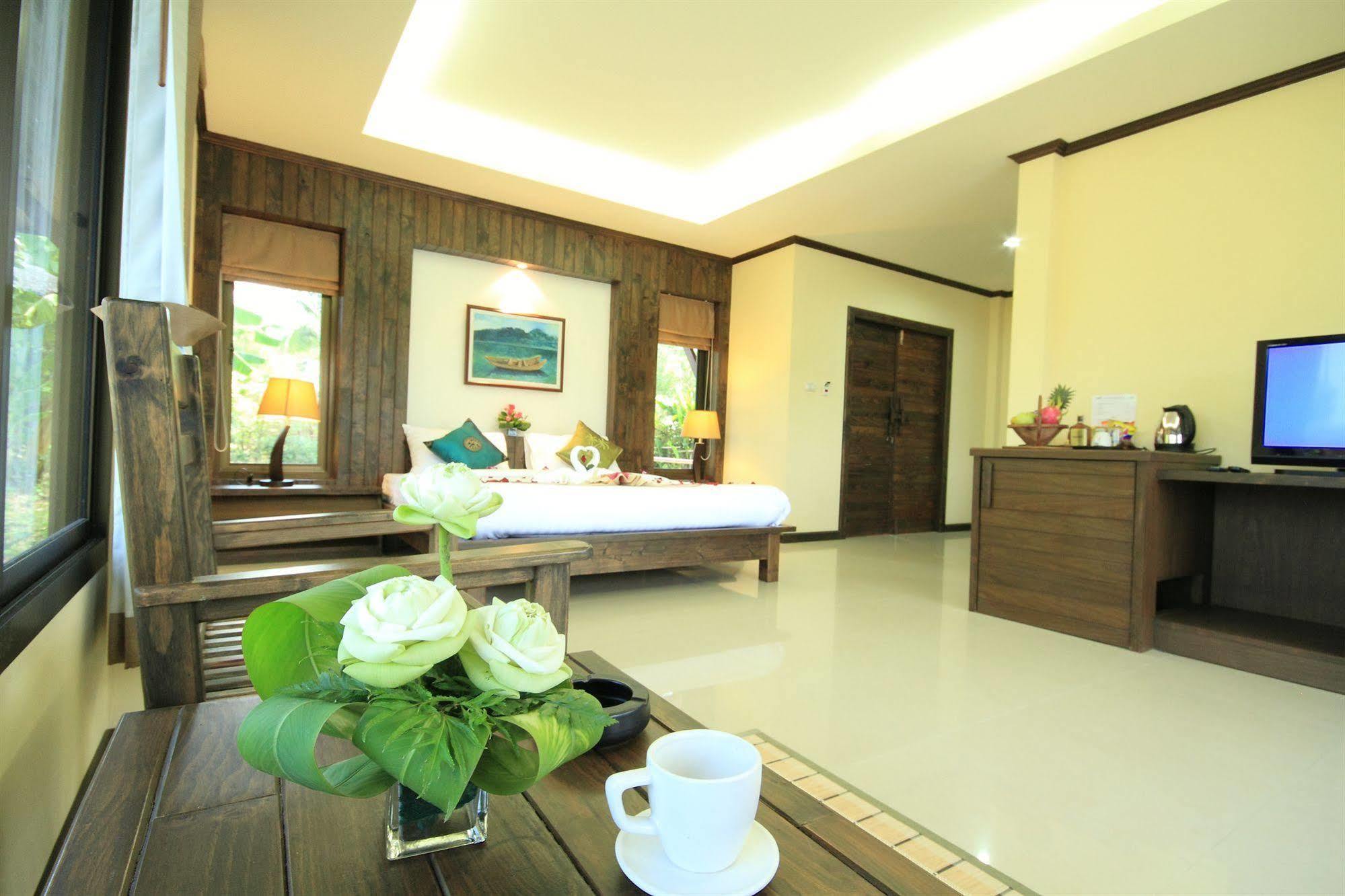 The Villa Laemhin Lagoon Resort Phuket Exteriér fotografie